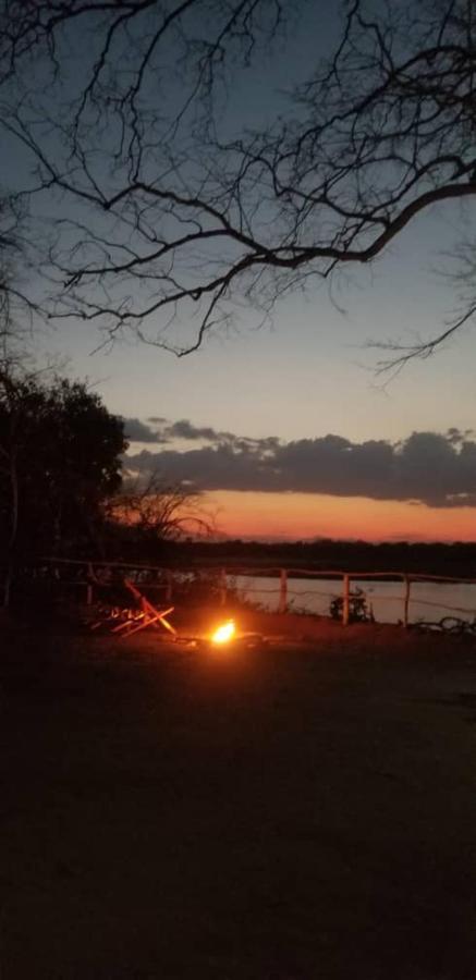 Nje Bush Camp Hotel Kwangwazi Exterior photo